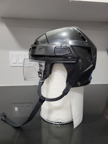 CCM Vector V10 - with Oakley visor