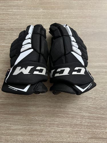 CCM 15"  Jetspeed FT4 Gloves