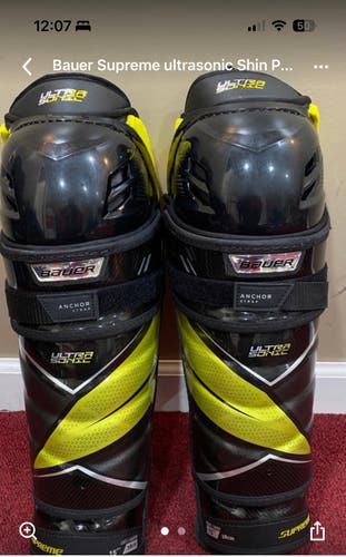 Bauer Supreme Ultra Sonic Shin Guards