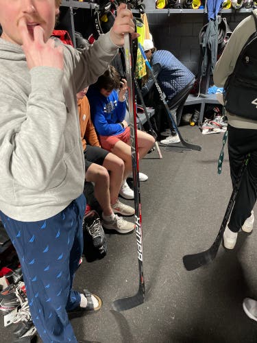 MERCER NCDC CAPTAIN SKOVE BAUER VAPOR HYPERLITE STICK RIGHTY BEAUTY