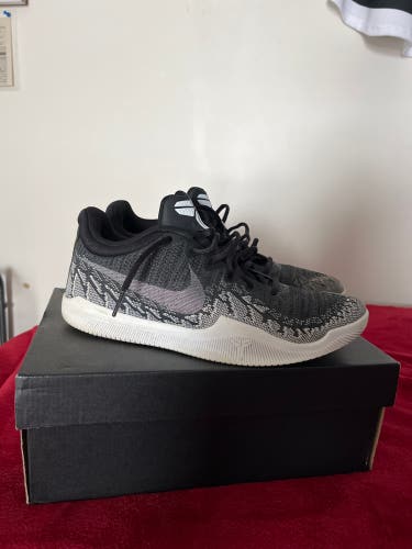 Nike Kobe Basketball shoe