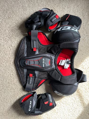 Jetspeed Ft370 shoulder pad and Elbow guards
