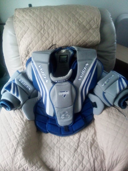 Used Medium Vaughn Ventus SLR Goalie Chest Protector Pro Stock