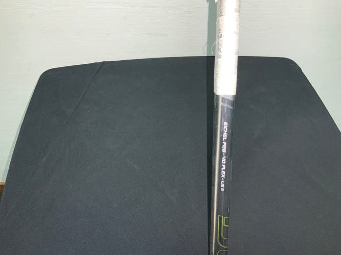 Junior Used Right Handed Bauer Supreme 2S Pro Hockey Stick EICHEL  P28 40 FLEX DEMO