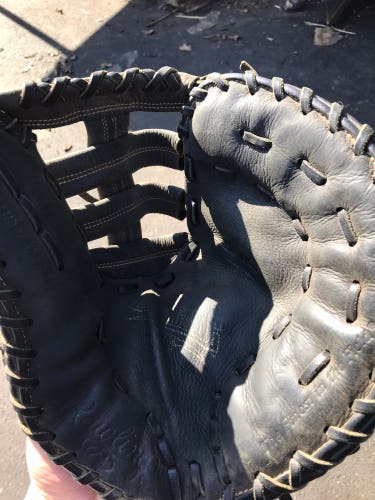 Used Right Hand Throw 12.5" Renegade Baseball Glove