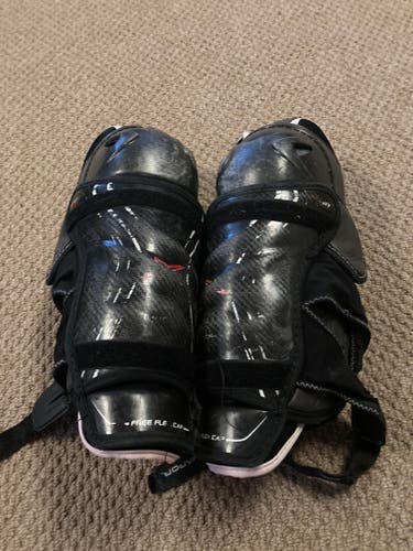Used Bauer Vapor 1X Lite Shin Pads