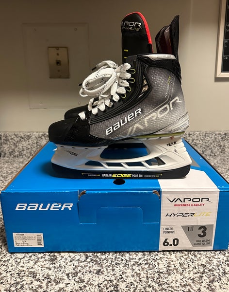 Bauer Vapor Hyperlite Hockey Skates Size 6 Fit 3