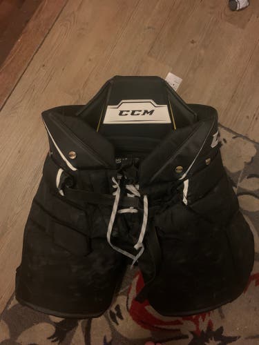 Used Small CCM  Axis 1.9 Hockey Goalie Pants