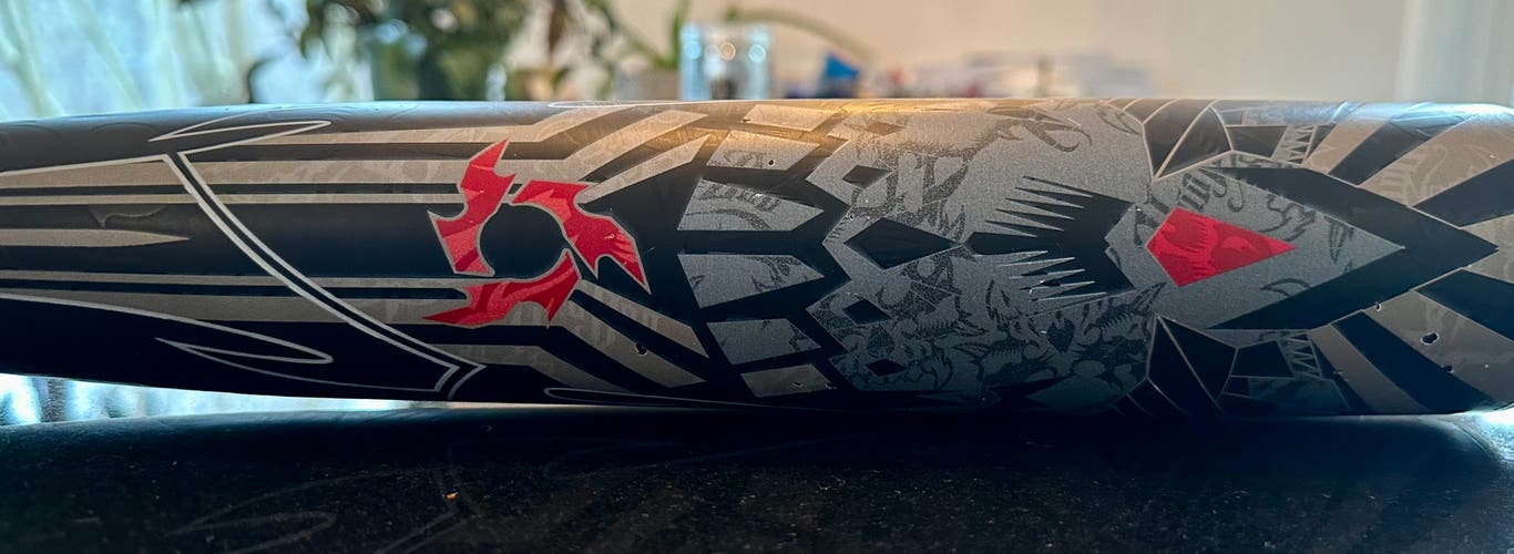 Used One Season For Games Only. 2022 Alloy (-3) 29 oz 32" Voodoo One Bat