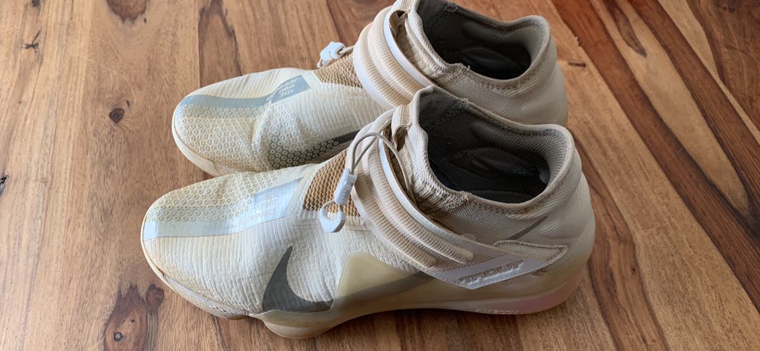 White Men's Metal High Top Trout