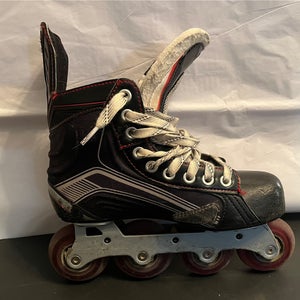 Used BAUER Vapor X500R Roller Hockey Skate- JR  Regular Width Size 4 Inline Skates