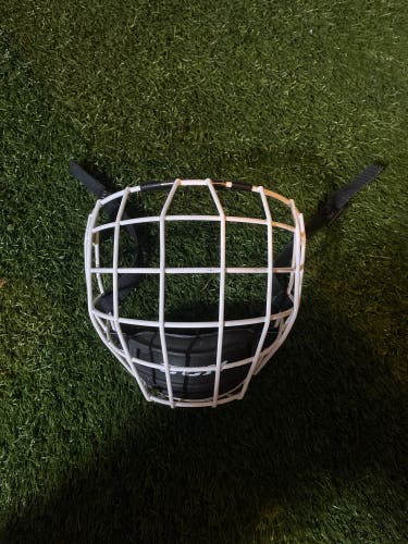 Used Medium CCM Full Cage