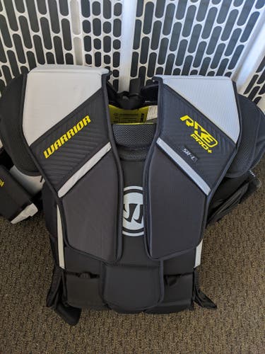 New Large Warrior RX3pro Goalie Chest Protector
