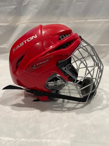 Easton  S9 Helmet New Red With Cage
