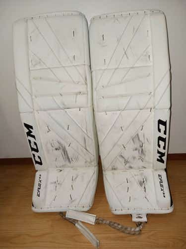 CCM 5.9 Goalie Leg Pads