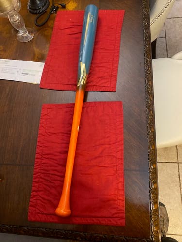 New Wood NV15-H Bat (-3) 31 oz 34"