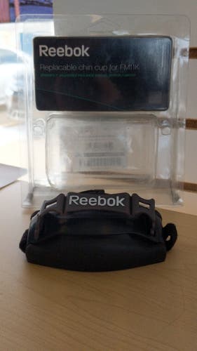 New REEBOK Replaceable Chin Cup for 11K Facemask