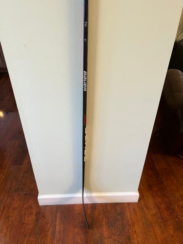 Senior Right Handed P88 Vapor Pro Stock Hockey Stick