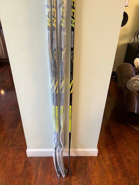 Senior Right Handed P88 Super Tacks AS4 Pro Hockey Stick