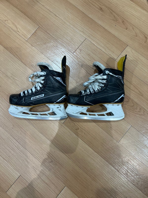 Used Junior Bauer Supreme S160 Hockey Skates D&R (Regular) 5.0