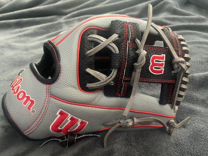 Wilson A2000 SuperSkin Spin Control 11.75"