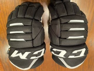 Used CCM Tacks 4 roll pro 2 Gloves 13"