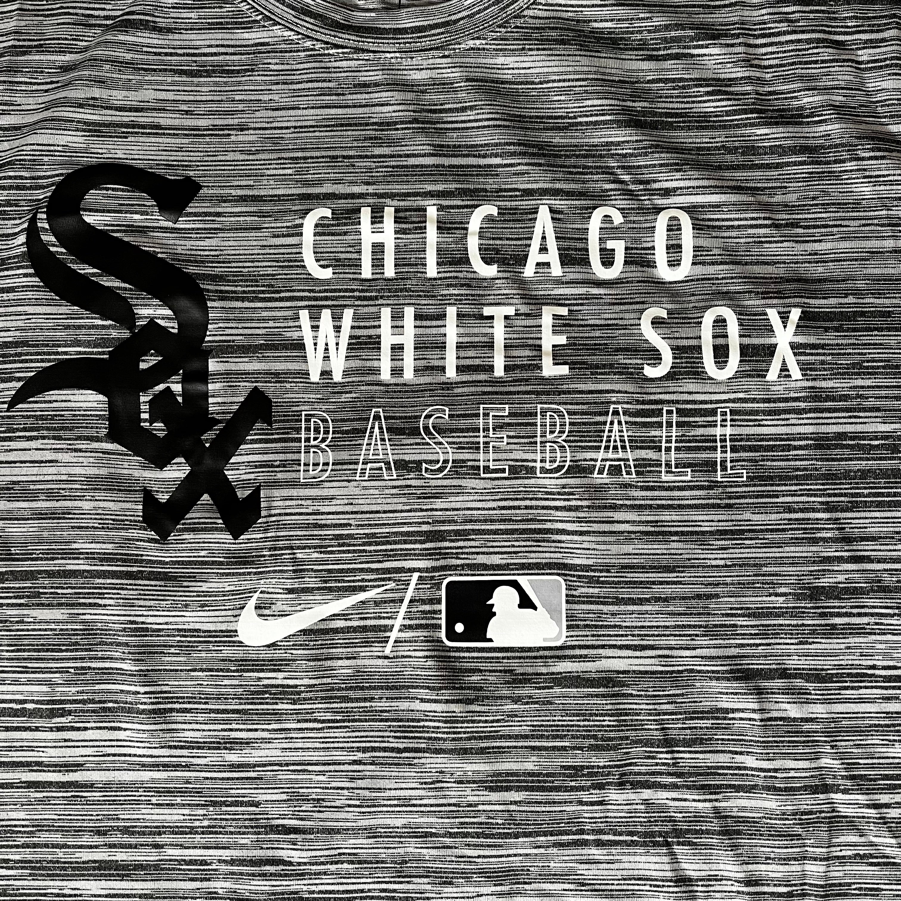 Chicago White Sox BP Metallic T-Shirt : : Fashion