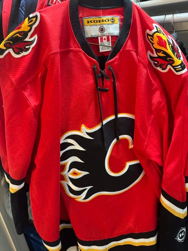 Koho Authentic Calgary Red Flames Blasty shoulder patches