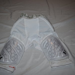 NEW - Under Armour Heatgear Gameday Armour Pro 5-Pad Hex Football Girdle, White, Youth Medium