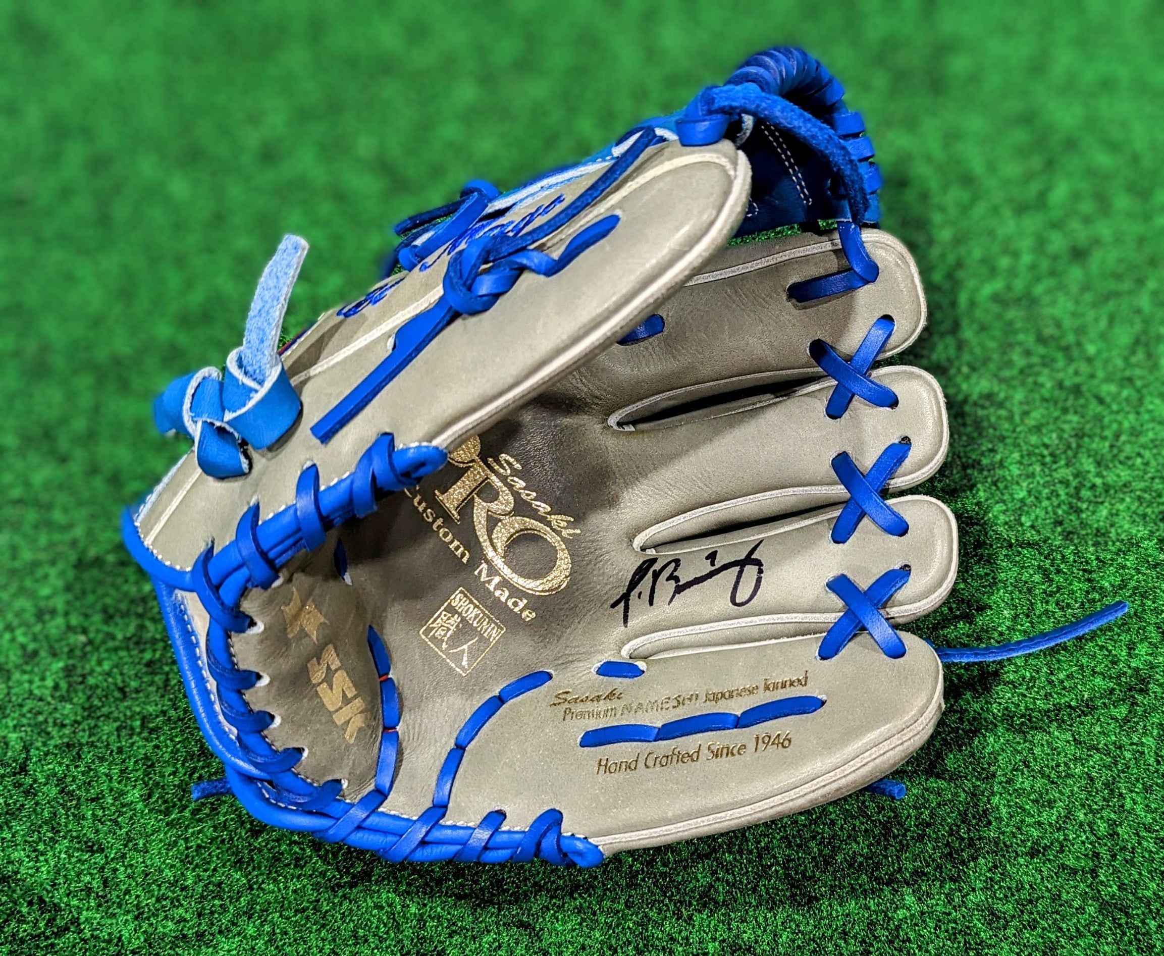 SSK Professional Edge Javier Baez Game Model Signature Series Baseball  Glove: SBAEZTAN
