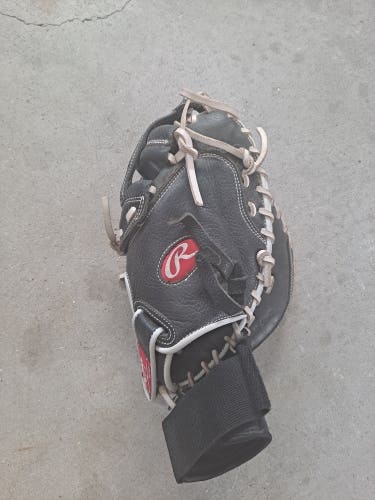 Used Rawlings Right Hand Throw RSOGM325BW Catcher's Glove 32.5"
