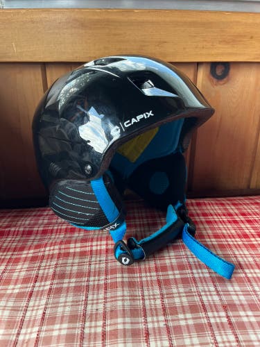 Capix Ski/snowboard Helmet