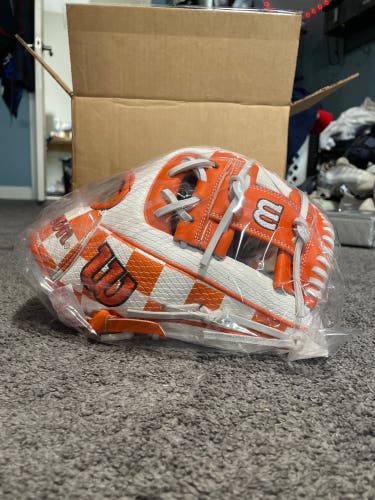 Wilson 11.5'' Knoxville 1786 A2000 SuperSkin Series Glove 2023