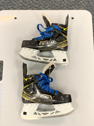 Senior Used CCM As3 Hockey Skates EE (Extra Wide) 7.0