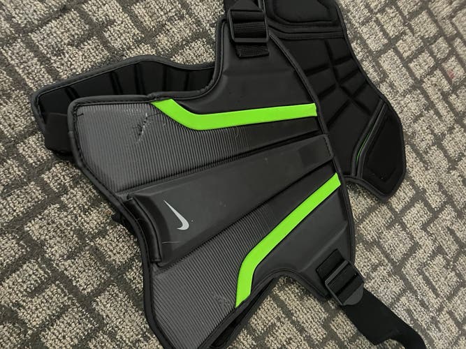 Adult Small Nike Vapor Shoulder Pads