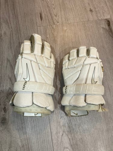 Used Nike Vapor Elite Lacrosse Gloves 12"