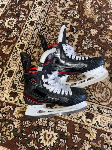Used Bauer Extra Wide Width Size 9 Vapor 2X Hockey Skates