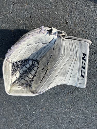 Senior Used CCM Revolution 597