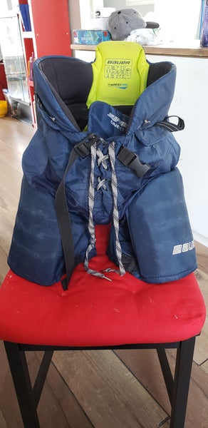 Junior Used XL Bauer Supreme one elite Hockey Pants