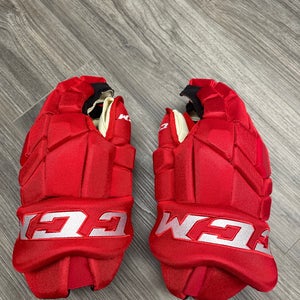 15” Detroit Red Wings CCM Pro Stock Gloves