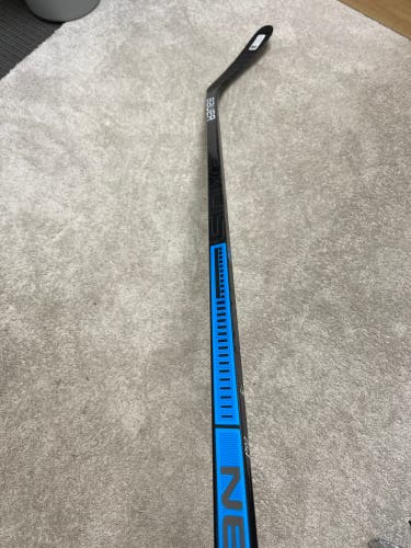 Senior Right Handed P92 Pro Stock Nexus League Hockey Stick