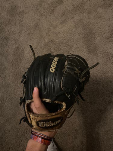 Used Pitcher's/Infield 11.25" A2000 Baseball Glove