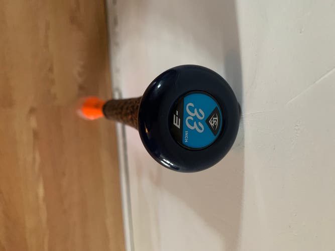 New 2023 Louisville Slugger Atlas 33 / 30