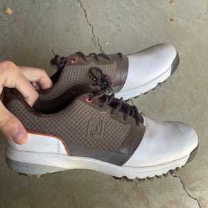 New Men's Size 8.5 (Women's 9.5) Footjoy Golf Shoes