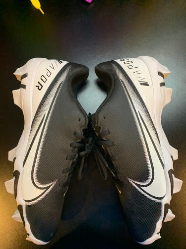Nike Vapor Edge Shark Football/Lacrosse Cleats Size 11 Black/White