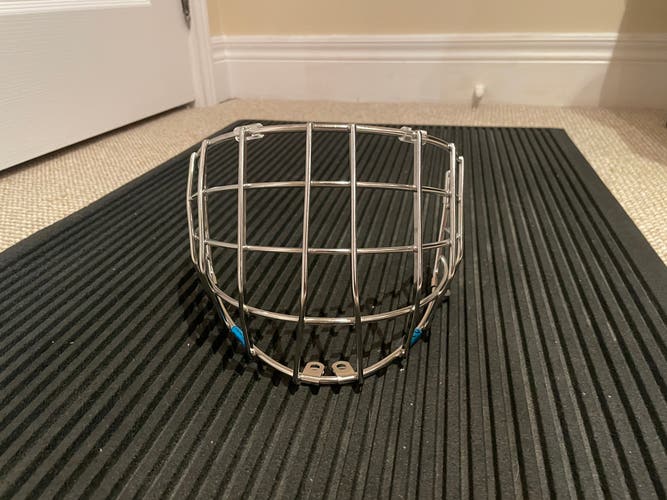 CCM Goalie Cage