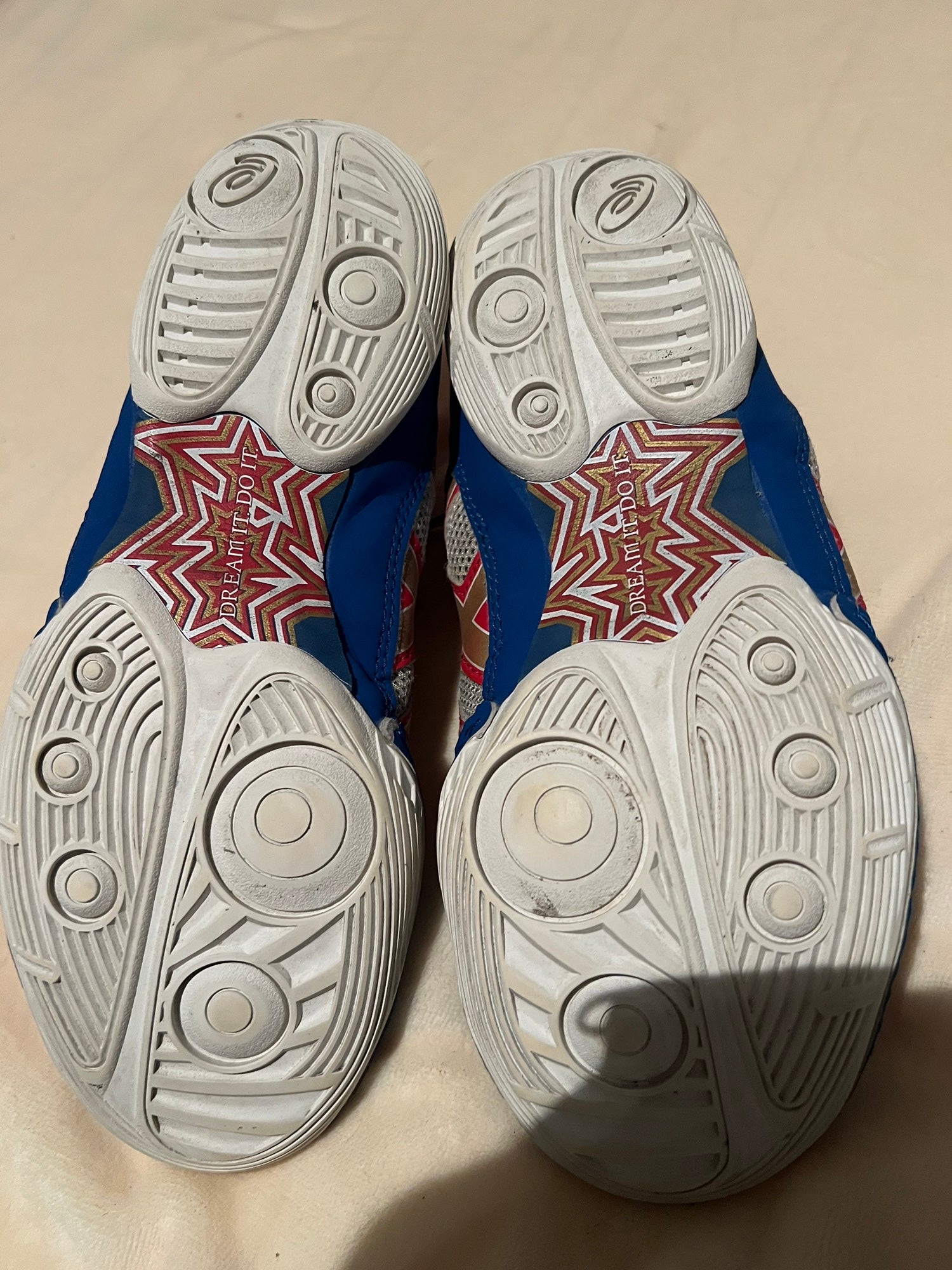 jordan burroughs asics wrestling shoes