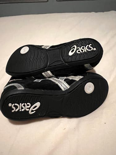 Asics Wrestling Shoes Size 2 Boys Black