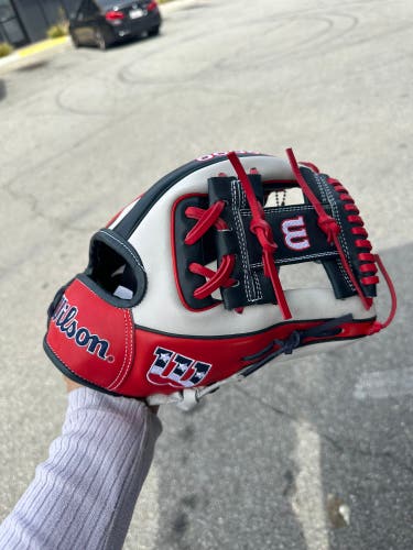 Infield 11.5" A2000 Baseball Glove