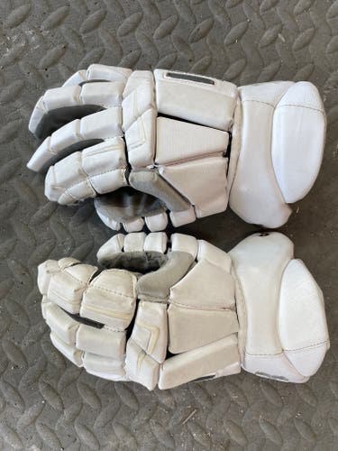 Used Player's Under Armour Command Pro Lacrosse Gloves 13"